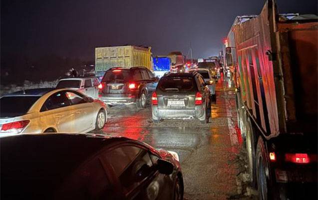 Bakı-Quba yolunda böyük tıxac yarandı - FOTO/VİDEO+YENİLƏNDİ