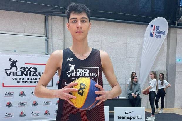 Azərbaycan millisinin basketbolçusu NBA məktəbinə qəbul oldu - FOTO
