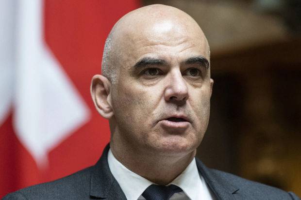 İsveçrənin daxili işlər naziri ölkə prezidenti SEÇİLDİ