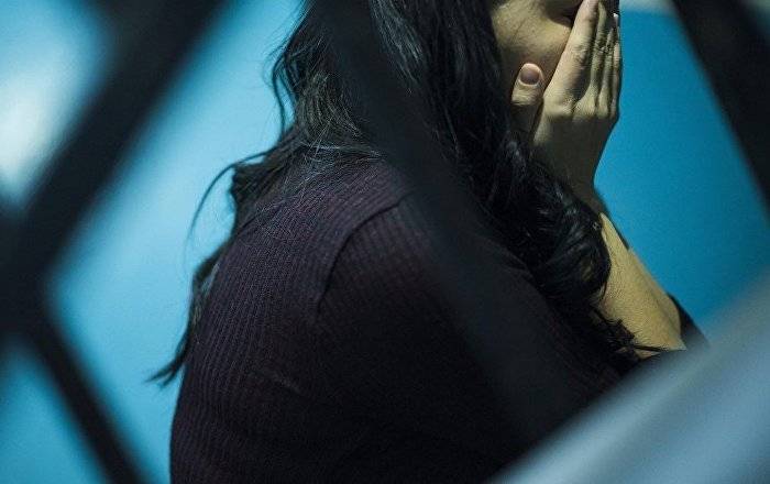 Bakıda qayınana və baldız gəlinlərinin saçını yolub evdən qovdular - VİDEO