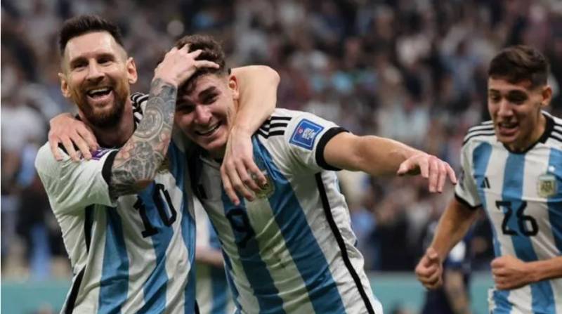 Argentina Dünya çempionatının ilk finalçısı oldu - YENİLƏNİB