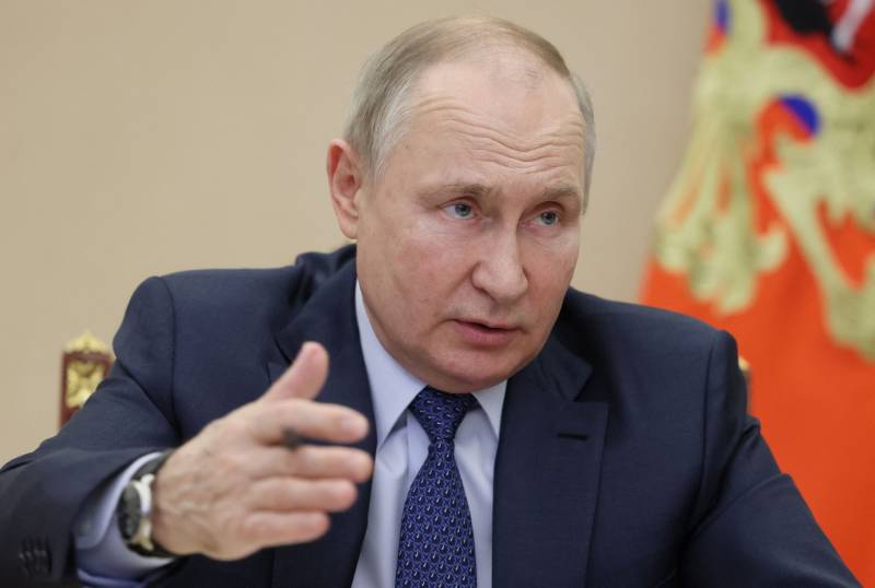 Putin Rusiyadan gedən sənətçilərin sayını açıqladı