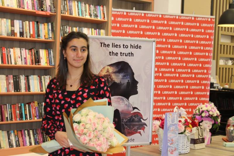 14 yaşlı qız “Həqiqəti gizlədən yalanlar”dan yazdı - FOTOLAR