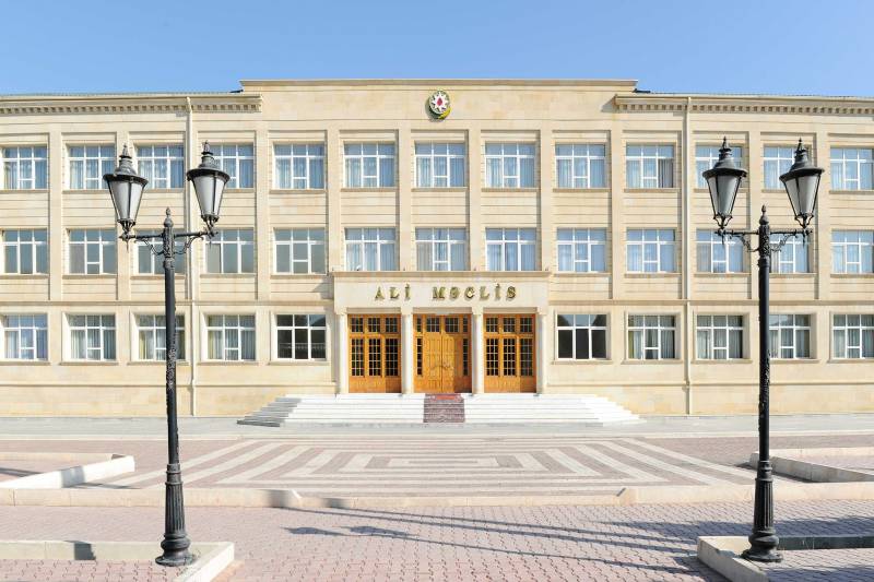 Son dəqiqə: Ali Məclisin iclasında bu deputatların mandatının ləğv olunacağı gözlənilir - Yenilənir