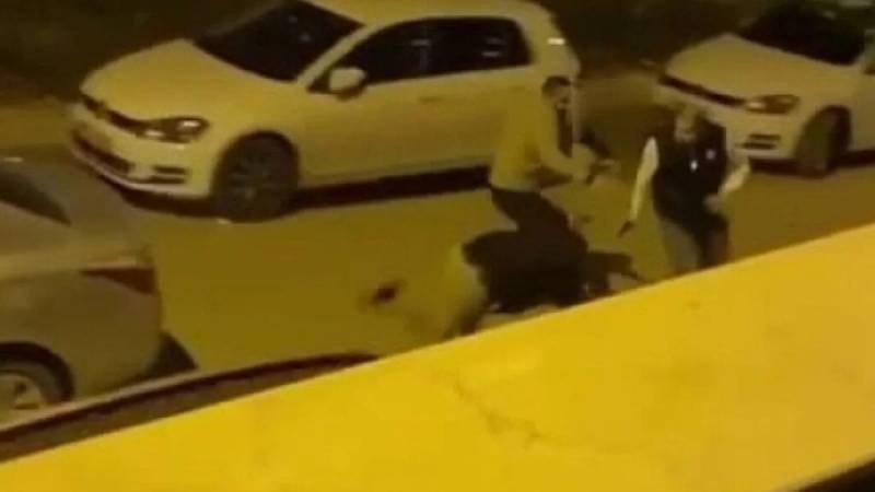 Türkiyədə küçə ortasında silahlı İNSİDENT: Yaralanan var - VİDEO