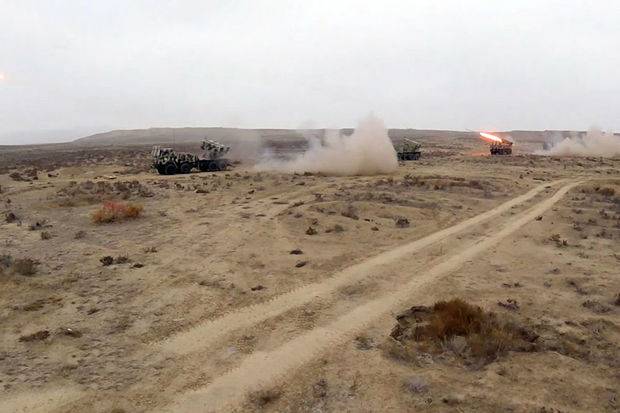 Müdafiə Nazirliyi həftəlik icmalını təqdim etdi - VİDEO