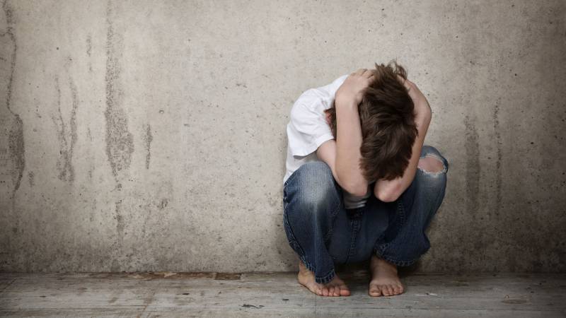 Bakıda ata 13 yaşlı oğlunu və xəstə arvadını döydü