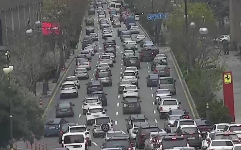 Bakıda sıxlıq olan yollar - SİYAHI