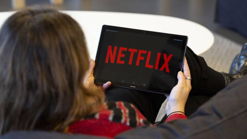 \"Netflix\"lə bağlı şok iddia - Uşaqlarda asılılıq yaradır?