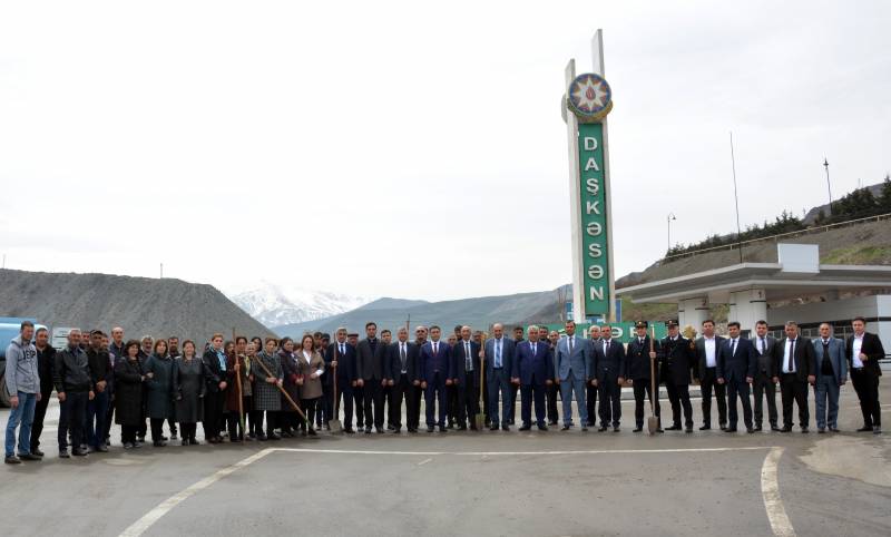 Daşkəsən rayon Məhkəməsi \"Heydər Əliyev İli\" çərçivəsində ağacəkmə aksiyası keçirdi - FOTOLAR