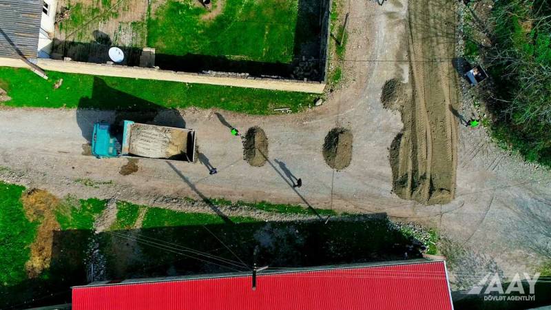 Şamaxı rayonunda 3 yaşayış məntəqəsinin yolu yenidən qurulur  - VİDEO/FOTO