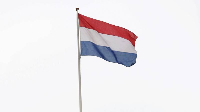 Niderland Bosniya və Herseqovinaya 160 əsgər göndərəcək