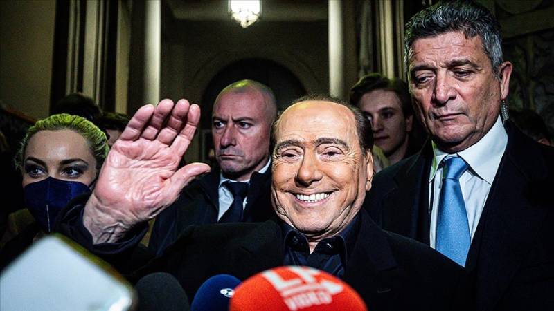 Silvio Berluskoninin xəstəliyi açıqlandı