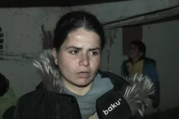 Sumqayıtda ana dörd uşağı ilə küçədə gecələyir? - VİDEO