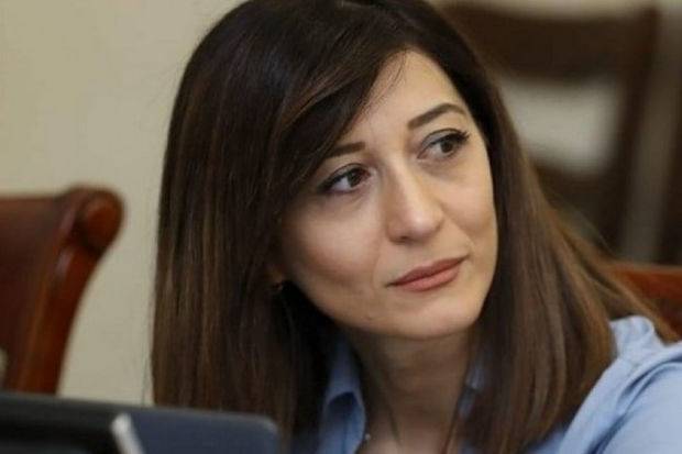 “Bayraq yandıranlar və onlarla fəxr edənlərə görə illərlə geri düşmüşük” - Erməni deputat