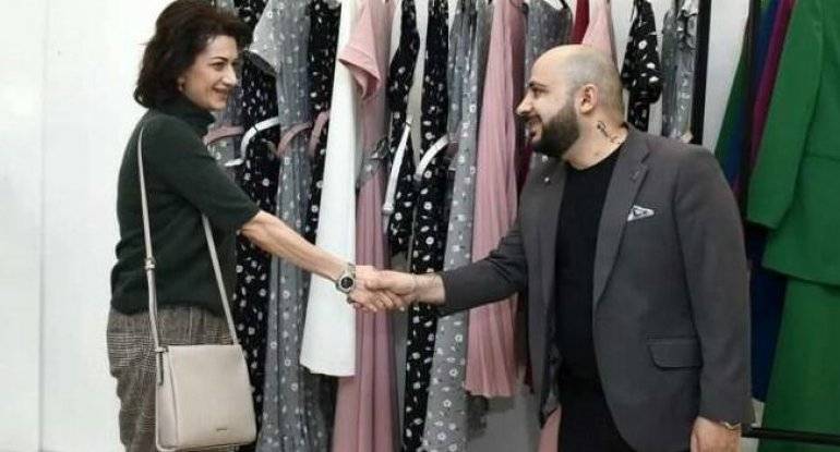 Paşinyanın arvadını bayrağımızı yandıran şəxslə nə bağlayır? - ŞOK FAKTLAR