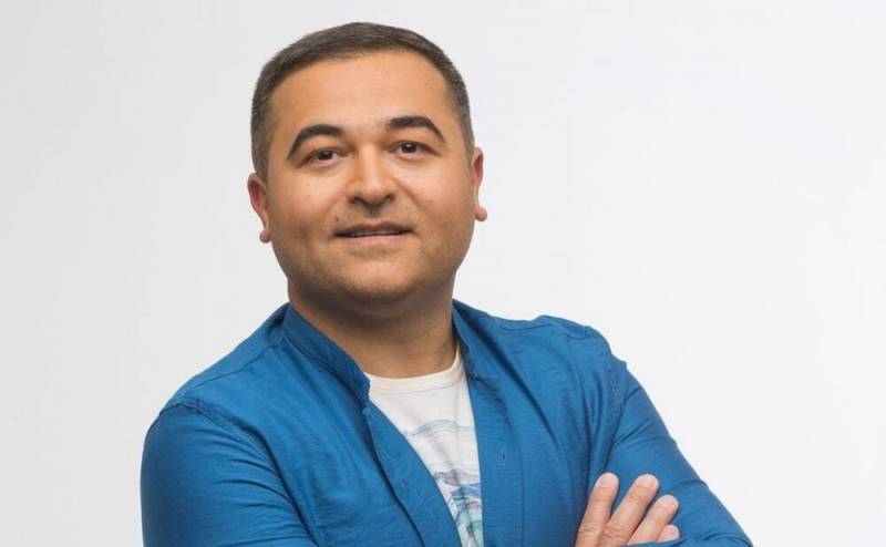\"Müğənnilər tiktokerlərə pul ödəyirlər ki...\" - İlkin Həsəni