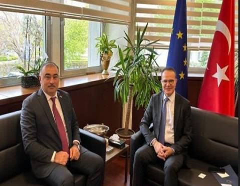 Azərbaycan səfiri Çavuşoğlunun müavini ilə görüşdü