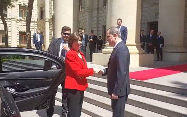 Azərbaycan və Fransa XİN rəhbərləri təkbətək görüşdü - VİDEO