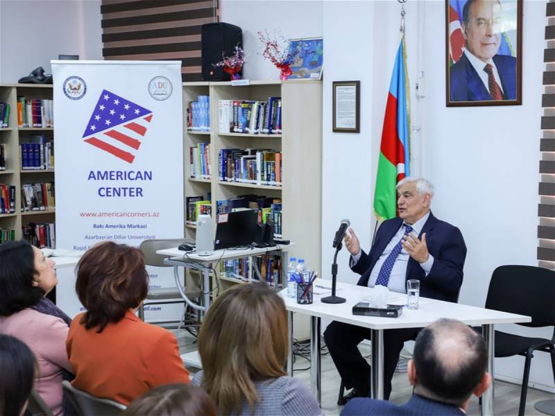 ADU-da Kamal Abdullanın elmi seminarı keçirildi - FOTOLAR