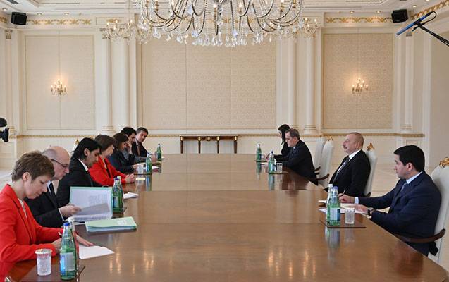 İlham Əliyev Fransanın Avropa və xarici işlər nazirini qəbul etdi