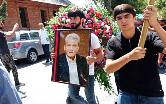 Surət Hüseynov dəfn olundu - FOTOLAR