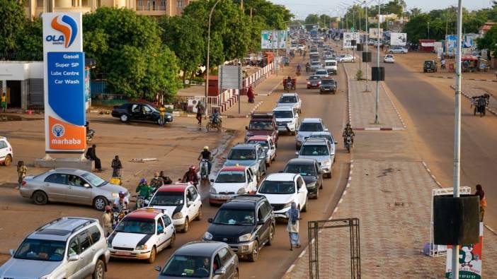 ABŞ, İngiltətə və Fransa Nigerdəki səfirlik işçilərini ölkədən çıxardı
