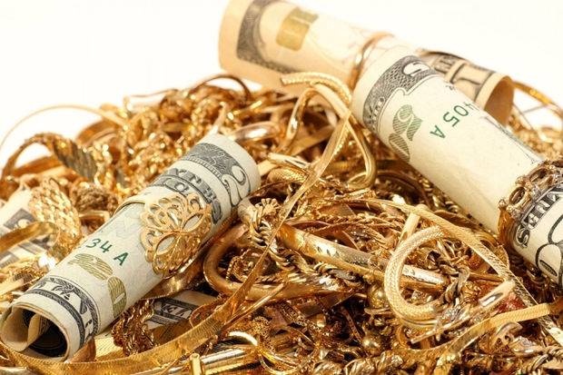 Bakıda mənzildən 34 300 manatlıq qızıl-zinət əşyaları OĞURLANDI