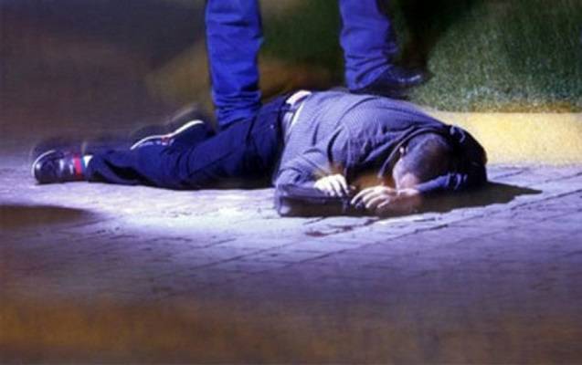 53 yaşlı qonşusunu döyüb öldürdü