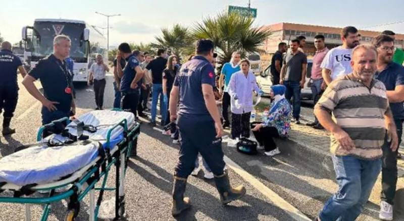 İşçilərİ daşıyan mikroavtobus aşdı: 25 işçi yaralandı