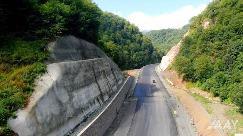 Toğanalı-Kəlbəcər-İstisu yolunun və 5 tunelin inşası davam edir - VİDEO