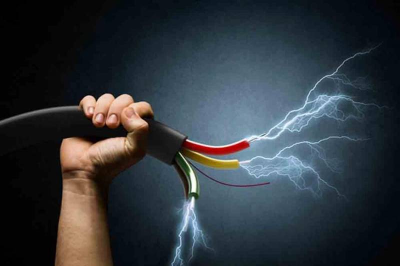 Naxçıvanda 30 yaşlı kişini elektrik cərəyanı vurdu