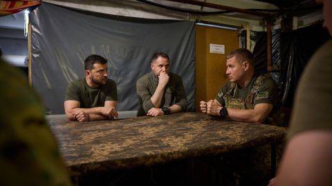 Zelenski Donetskə getdi 