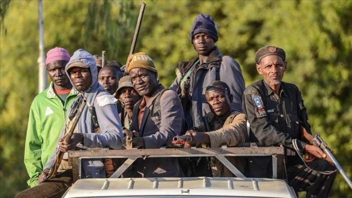 Nigeriyada silahlı şəxslər 19 nəfəri qaçırdı