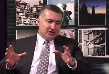 Səfir ABŞ radiosunda erməni təxribatlarından danışdı