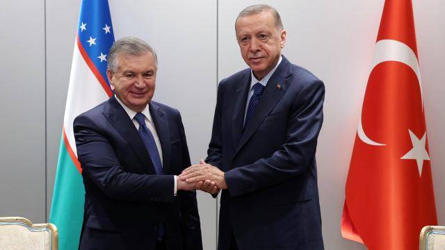 Ərdoğan özbək həmkarı ilə danışıqlar apardı