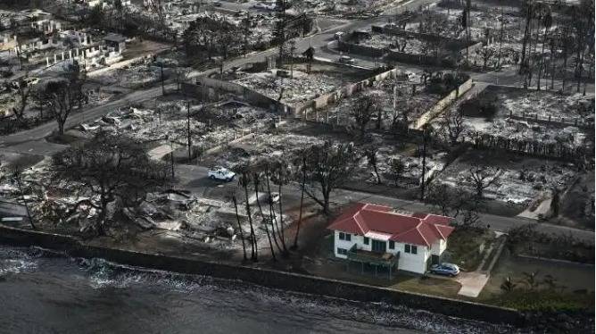 Havayda yanmayan evin sirrini sahibi açdı