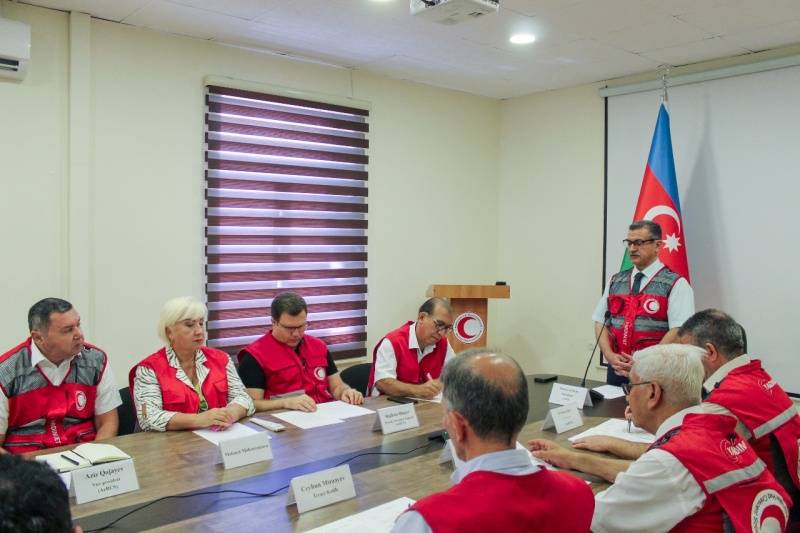 Azərbaycan Qızıl Aypara Cəmiyyətinin İdarəetmə Şurasının iclası keçirildi - FOTOLAR