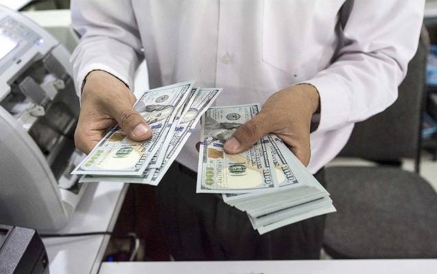 “Dollara tələb artmaqda davam edir” - Vüqar Bayramov