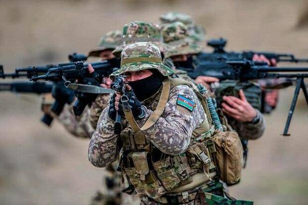 Erməni politoloq: “Azərbaycan yeni hərbi əməliyyata başlaya bilər” - VİDEO