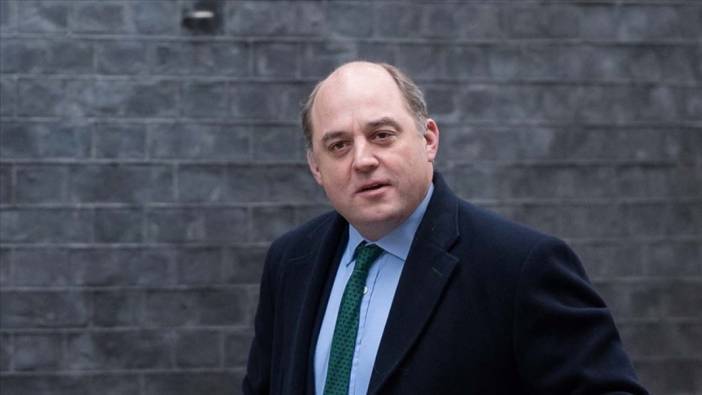 Böyük Britaniyanın müdafiə naziri istefa verdi