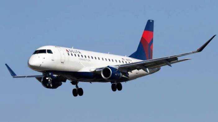 Təyyarədə sərnişinlər şoka düşdü - 11 nəfər xəstəxanaya yerləşdirildi