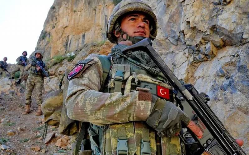 Son bir həftədə Türkiyə sərhədini pozmaq istəyən 30 FETÖ üzvü saxlanıldı