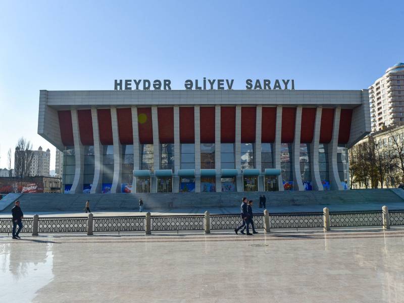 Heydər Əliyev Sarayının direktorunun müavini işdən çıxdı - FOTO