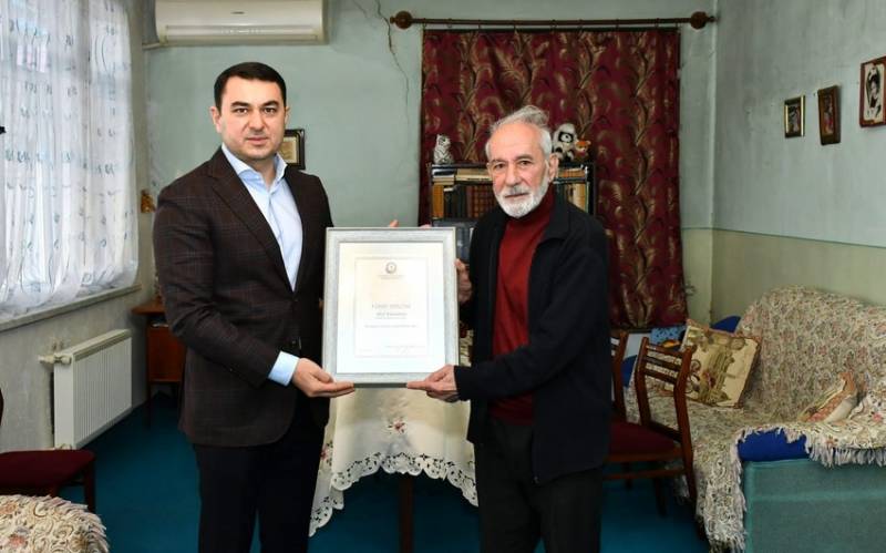 Mədəniyyət naziri tanınmış kinorejissorun evinə gedib - FOTO