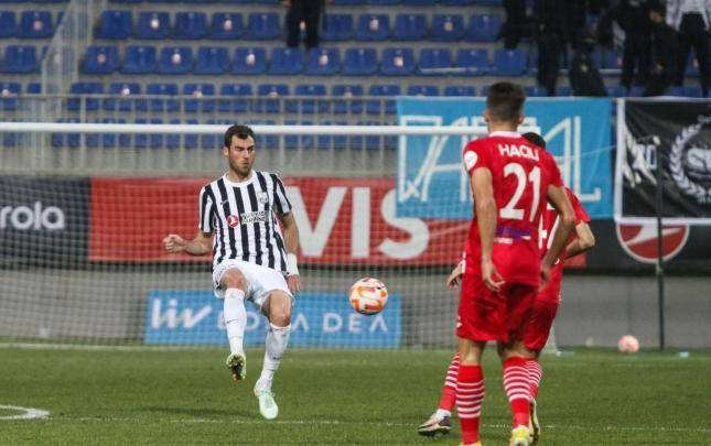 \"Neftçi\" \"Zirə\"yə, \"Sabah\" \"Kəpəz\"ə qalib gəldi