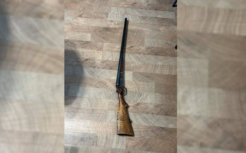 Polis daha bir qanunsuz silahı götürdü