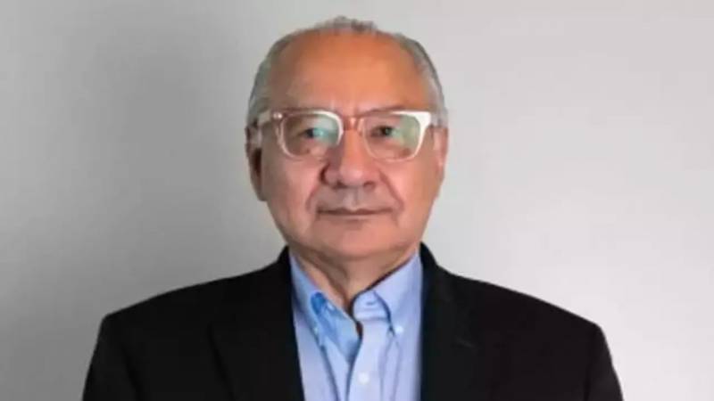 Keçmiş səfir casusluq ittihamı ilə saxlanıldı