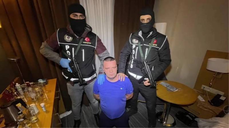 İnterpolun qırmızı bülletenlə axtardığı cinayətkar İstanbulda yaxalandı