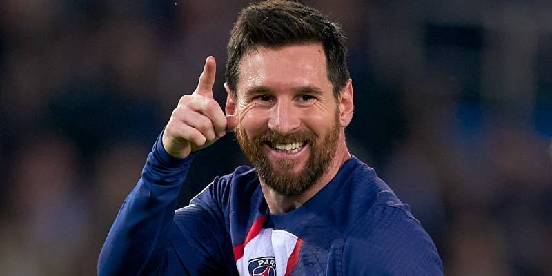 Messi 83 illik rekordu təkrarladı
